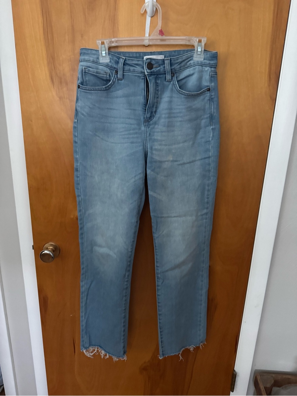 Women's Light Blue Straight-Leg Jeans with Raw Hem